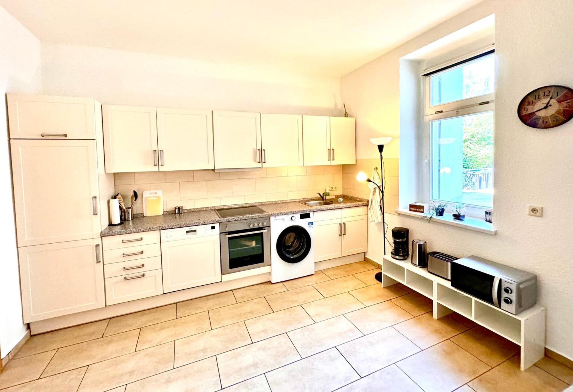 Holiday Appartement,Kostenfrei Parkplatz,Innenstadt,3 Bdr,6 Personen,Babybett เบาท์เซน ภายนอก รูปภาพ
