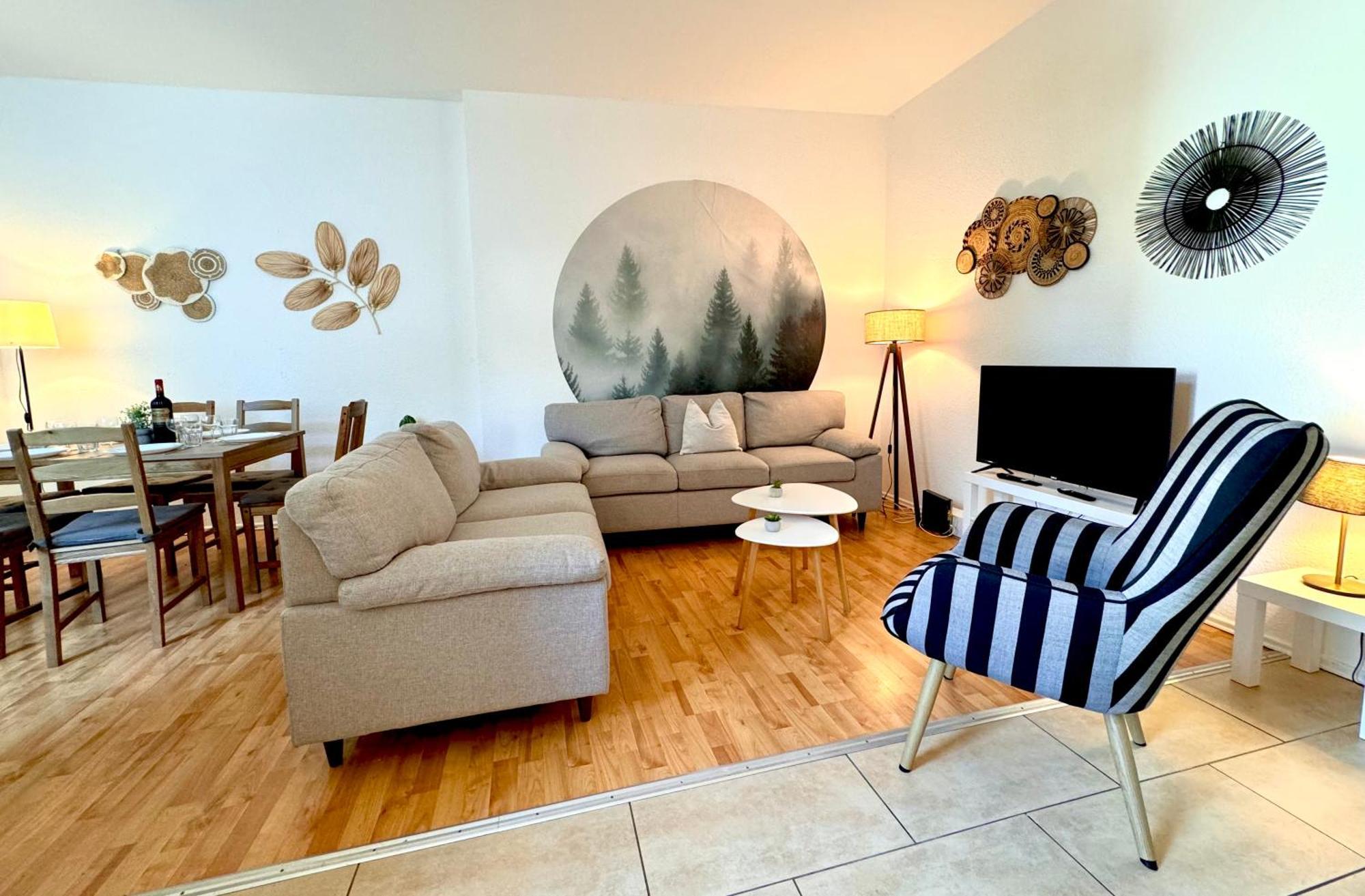 Holiday Appartement,Kostenfrei Parkplatz,Innenstadt,3 Bdr,6 Personen,Babybett เบาท์เซน ภายนอก รูปภาพ