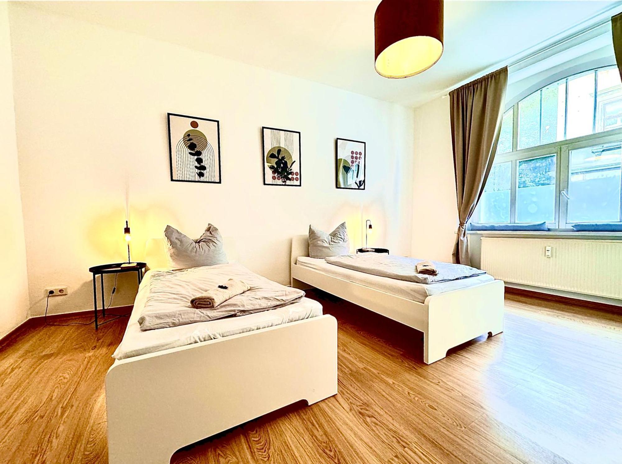 Holiday Appartement,Kostenfrei Parkplatz,Innenstadt,3 Bdr,6 Personen,Babybett เบาท์เซน ภายนอก รูปภาพ